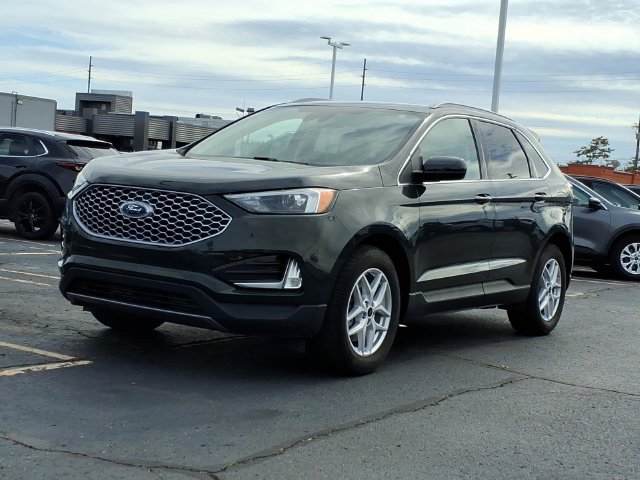 Used 2023 Ford Edge SEL w/ Convenience Package AWD/4WD image 4
