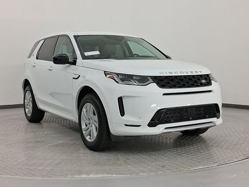 New 2025 Land Rover Discovery Sport S image 7