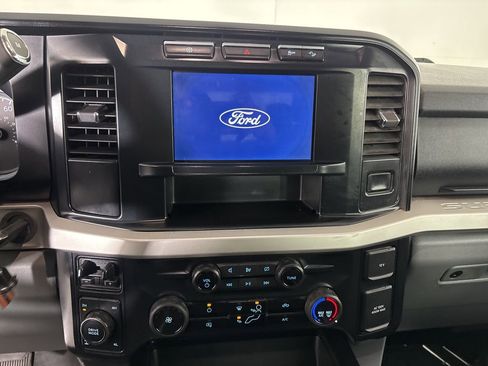 Used 2024 Ford F250 XLT w/ FX4 Off-Road Package image 13