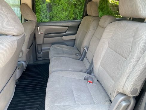Used 2013 Honda Odyssey EX image 19