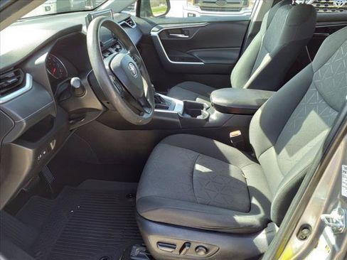 Certified 2021 Toyota RAV4 XLE FWD image 16