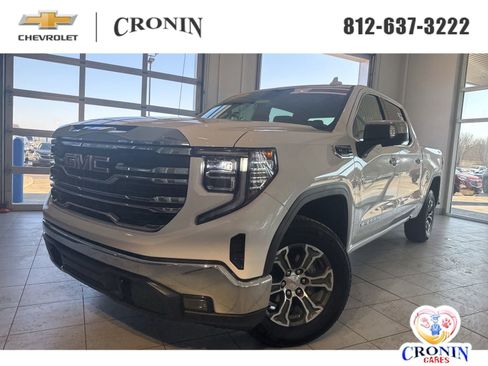 Used 2025 GMC Sierra 1500 SLT image 1