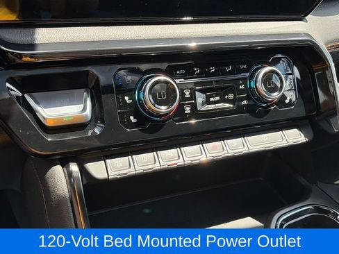 Used 2024 GMC Sierra 2500 AT4 w/ AT4 Premium Plus Package AWD/4WD image 25