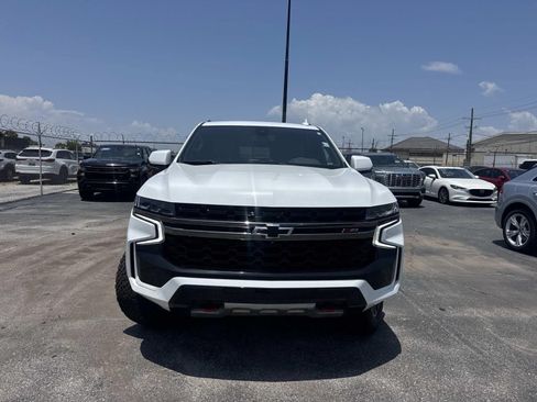 Used 2022 Chevrolet Tahoe Z71 w/ Luxury Package AWD/4WD image 30