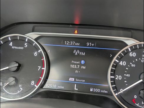 Used 2022 Nissan Sentra SV w/ All-Weather Package FWD image 21