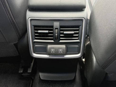 Used 2020 Subaru Forester Premium AWD/4WD image 12