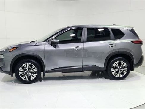 Used 2023 Nissan Rogue SV image 5