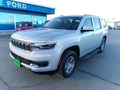 Used 2022 Jeep Wagoneer Series I AWD/4WD image 1