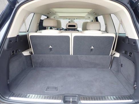 Used 2020 Mercedes-Benz GLS 450 4MATIC image 8