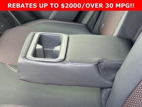 New 2026 Nissan Kicks SR FWD image 10