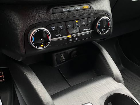 Used 2024 Ford Escape ST-Line FWD image 18