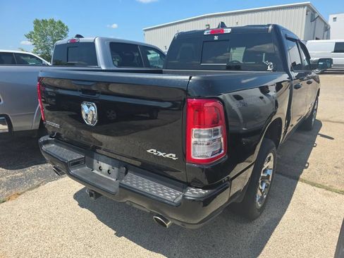Used 2022 RAM 1500 Big Horn AWD/4WD image 3
