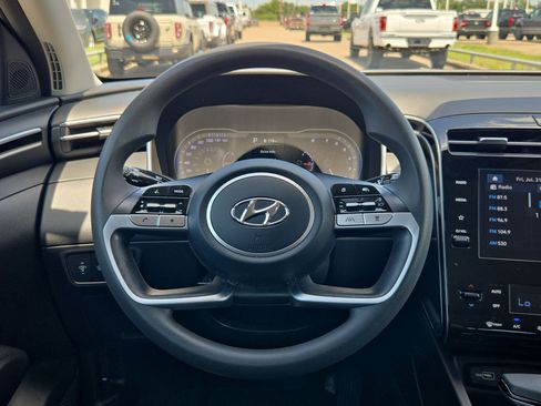 Used 2024 Hyundai Tucson SEL FWD image 18