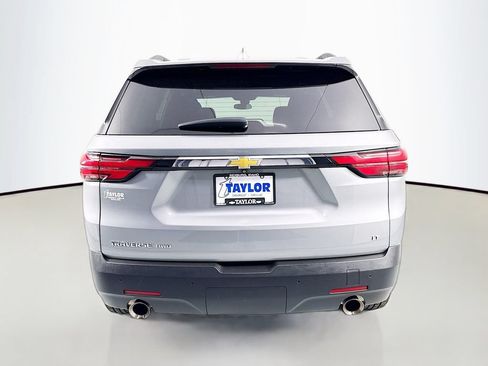 Used 2023 Chevrolet Traverse LT AWD/4WD image 6