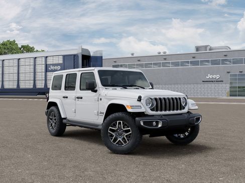 New 2026 Jeep Wrangler Unlimited Sahara AWD/4WD image 3