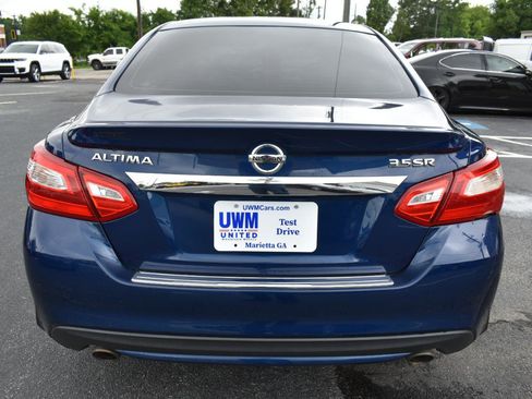 Used 2016 Nissan Altima 3.5 SR FWD image 7