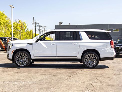 Used 2026 GMC Yukon XL Denali Ultimate AWD/4WD image 6