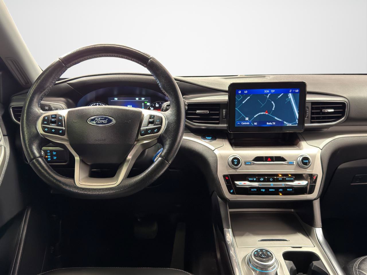 Used 2022 Ford Explorer XLT w/ Equipment Group 202A RWD image 16