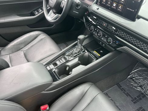 Used 2025 Honda Accord Touring image 31