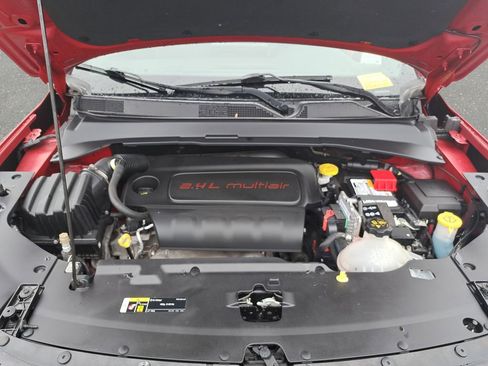 Certified 2022 Jeep Compass Limited image 30