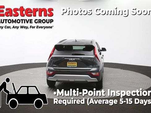 Used 2025 Kia Niro LX FWD image 36