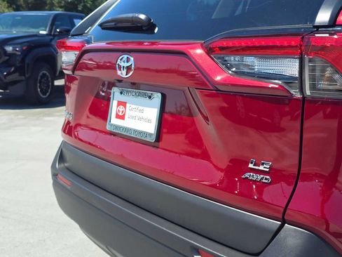 Certified 2025 Toyota RAV4 LE AWD/4WD image 13