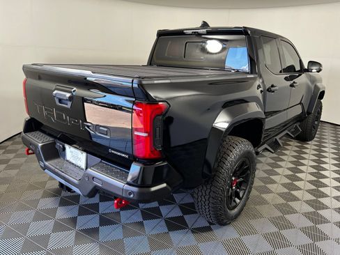 Used 2026 Toyota Tacoma TRD Pro AWD/4WD image 5