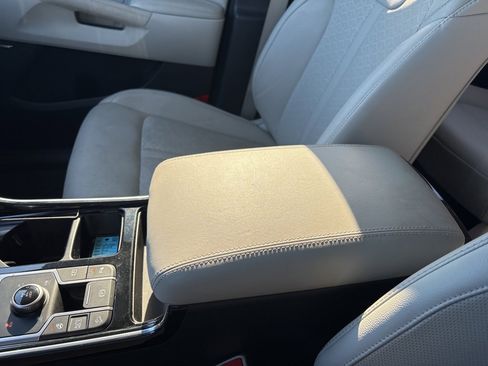 Used 2023 Kia Sorento SX Prestige image 35