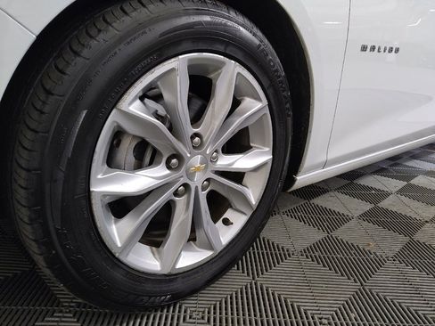 Used 2023 Chevrolet Malibu LT FWD image 31