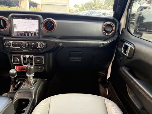 Used 2021 Jeep Gladiator Mojave image 7