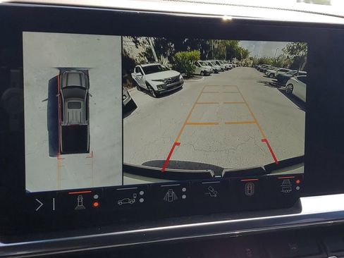 Used 2024 GMC Sierra 1500 Elevation w/ Elevation Premium Package image 33