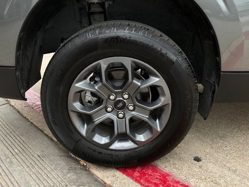 Used 2026 Ford Maverick XLT FWD image 9