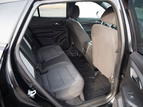 Certified 2024 Chevrolet Trax RS w/ Driver Confidence Package image 23