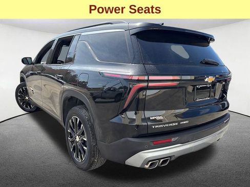 Used 2025 Chevrolet Traverse LT w/ Sun and Wheel Package AWD/4WD image 10