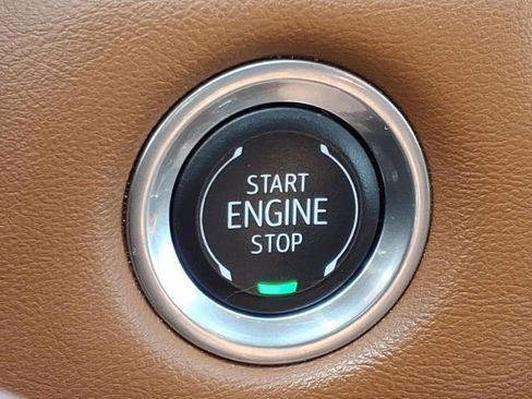 Used 2024 GMC Canyon AT4 w/ AT4 Premium Package AWD/4WD image 20