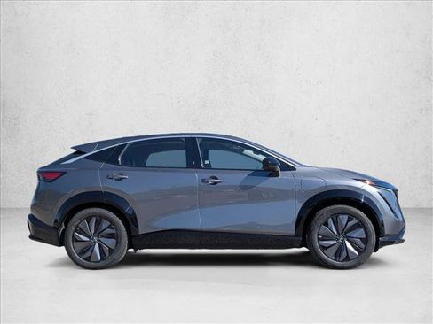 Used 2023 Nissan Ariya FWD image 4