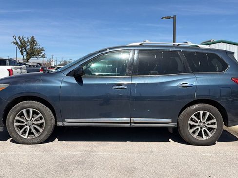 Used 2013 Nissan Pathfinder SL image 7