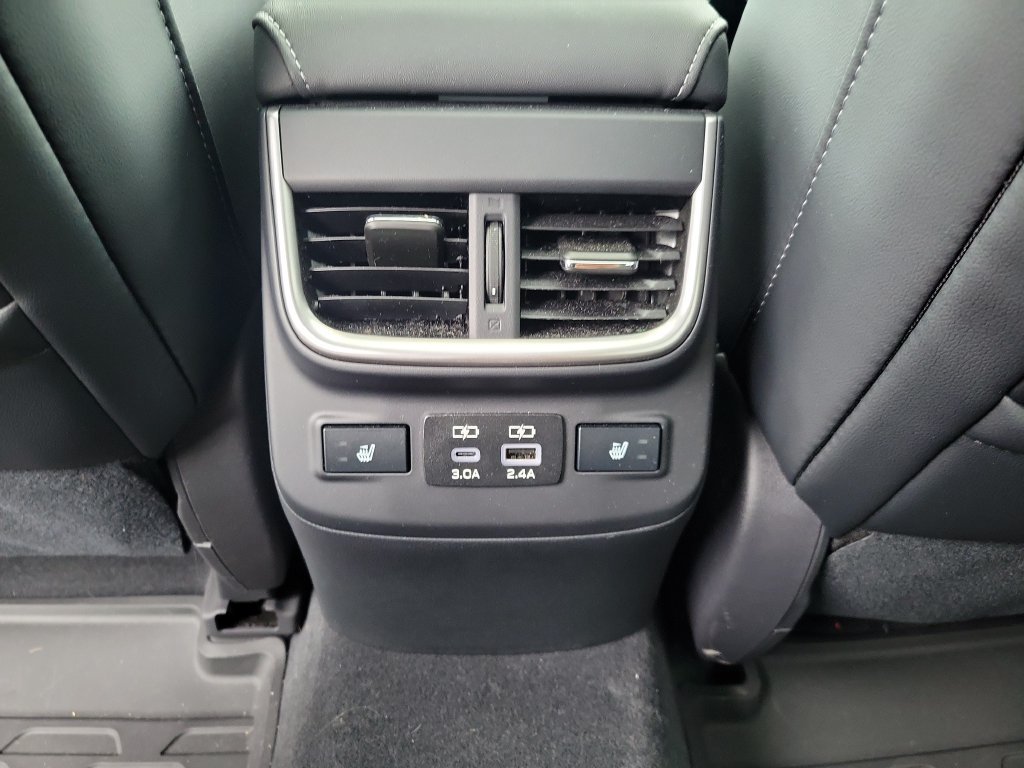 Used 2025 Subaru Outback Touring w/ Popular Package #2 AWD/4WD image 18