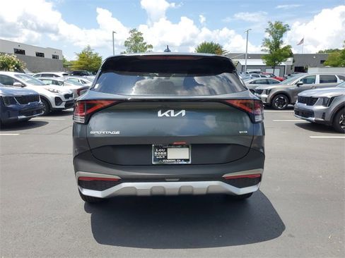 New 2025 Kia Sportage LX image 5