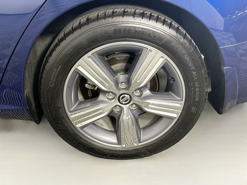 Used 2020 Nissan Altima 2.5 S FWD image 11