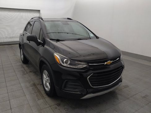 Used 2020 Chevrolet Trax LT w/ LT Convenience Package FWD image 13