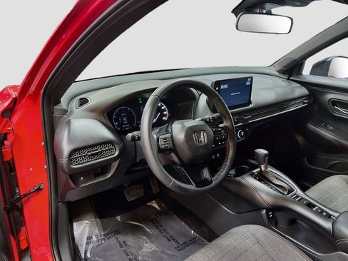 Used 2026 Honda HR-V Sport image 9