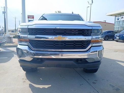 Used 2018 Chevrolet Silverado 1500 LT w/ All Star Edition AWD/4WD image 2