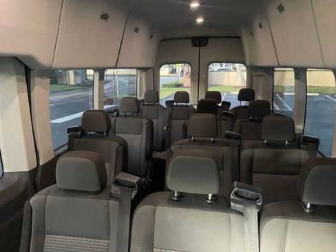Used 2024 Ford Transit 350 XLT image 33