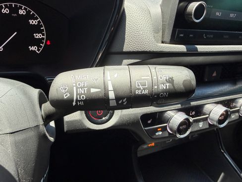 Used 2023 Honda CR-V Sport image 16