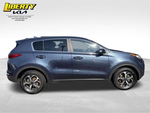 Used 2022 Kia Sportage LX AWD/4WD image 8