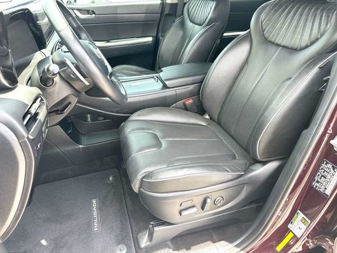Used 2023 Hyundai Palisade Limited FWD image 17