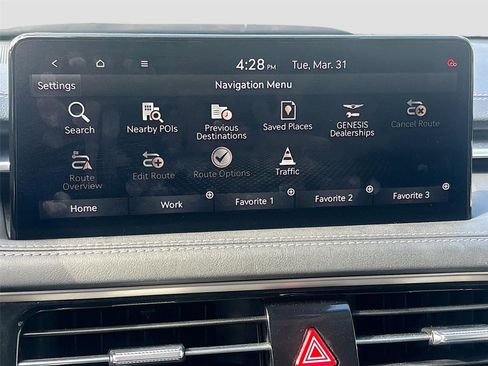 Used 2025 Genesis G70 2.5T image 13