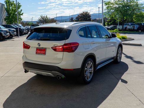 Used 2018 BMW X1 xDrive28i AWD/4WD image 7