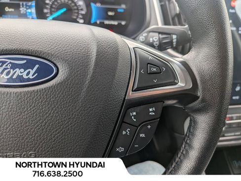 Used 2023 Ford Edge SEL image 22